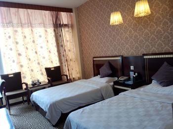 Chengdu Thanks Giving Hotel CTU Exterior photo